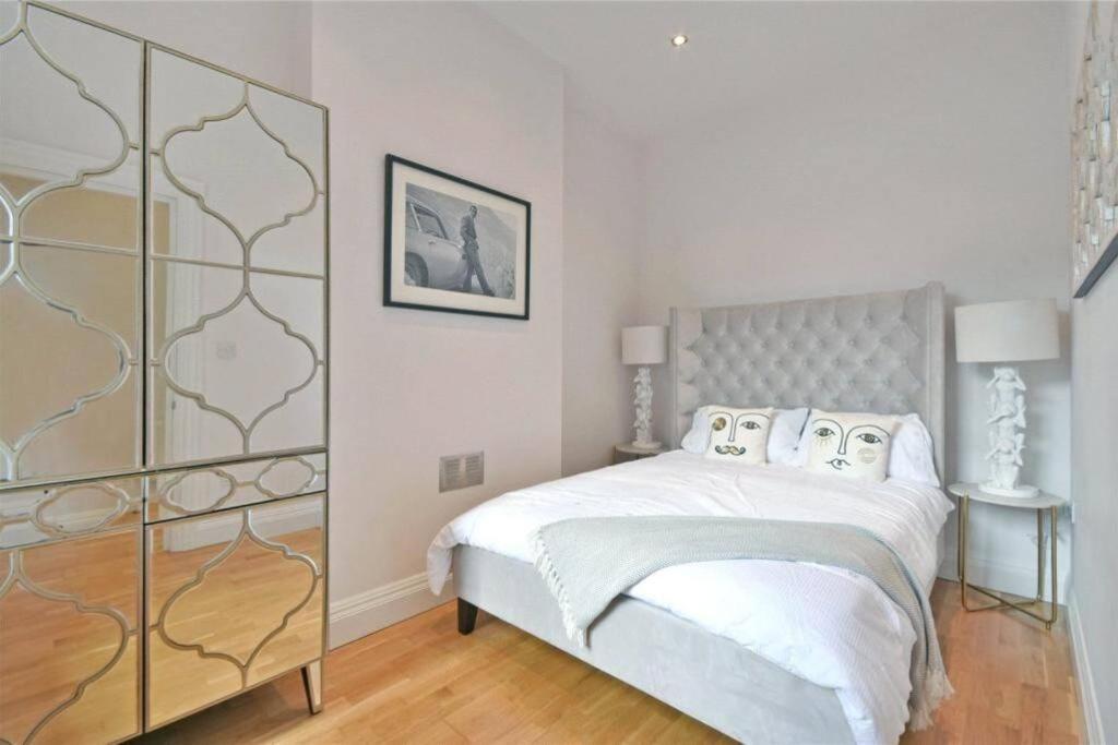 Luxury 3 Bed Apartment - Huge Outdoor Terrace & Amazing Transport Links London Exterior photo